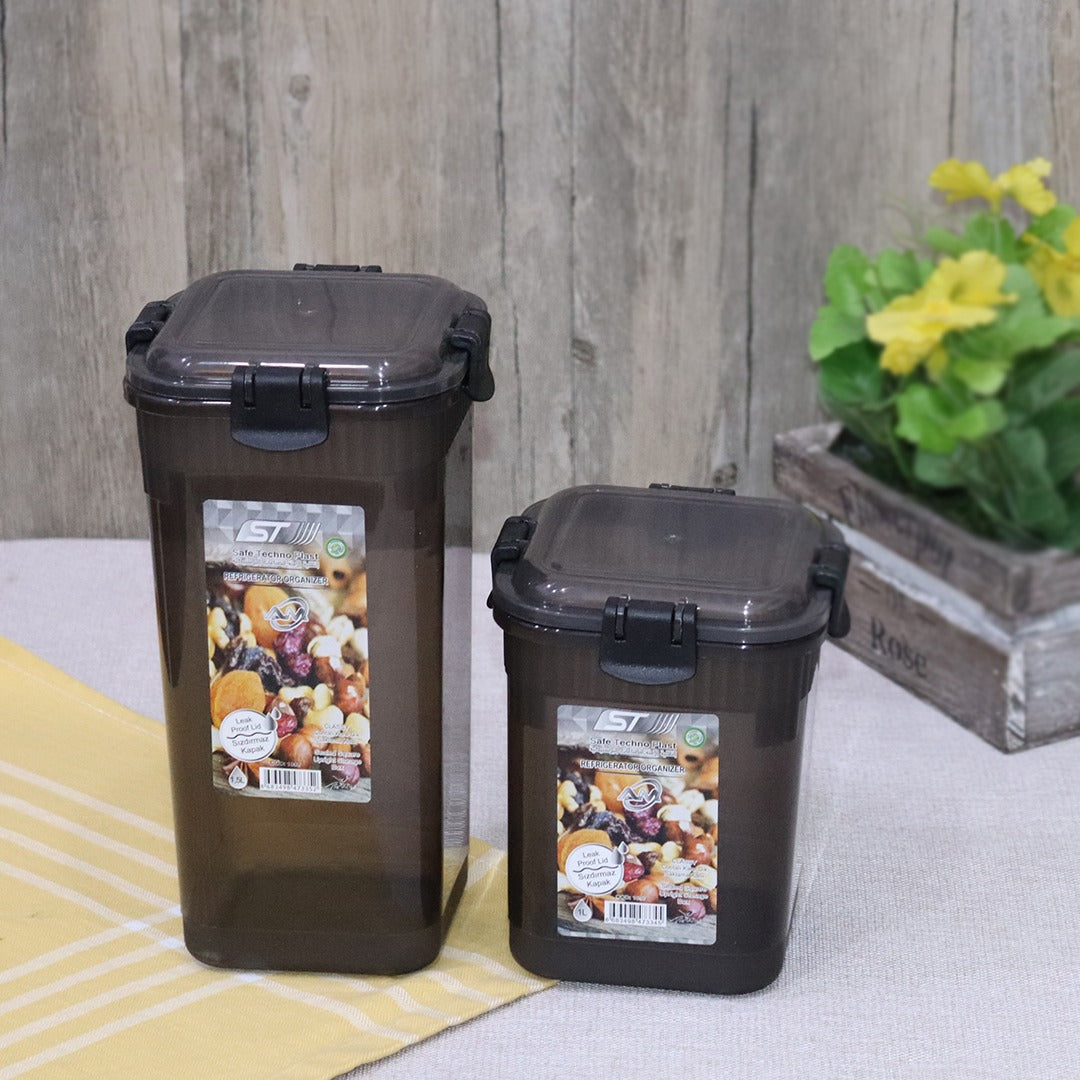 Grey Tall Microwave-Safe Plastic Containers