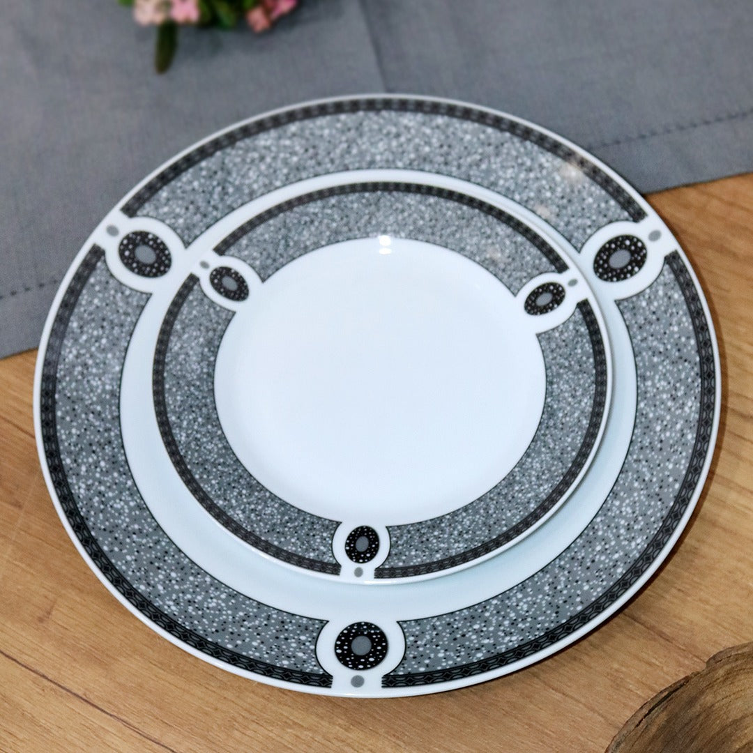 B&W Round Porcelain Plates
