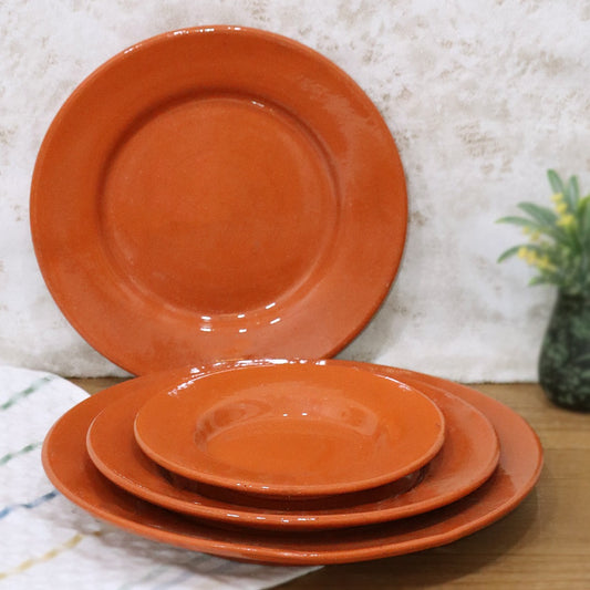 Clay Round Plates Set