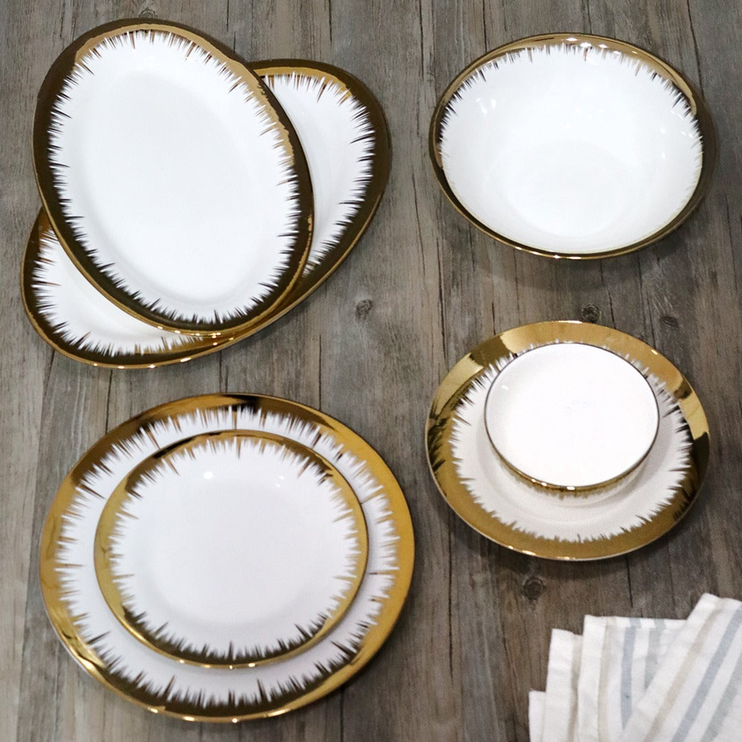 Gold Lines Porcelain Set