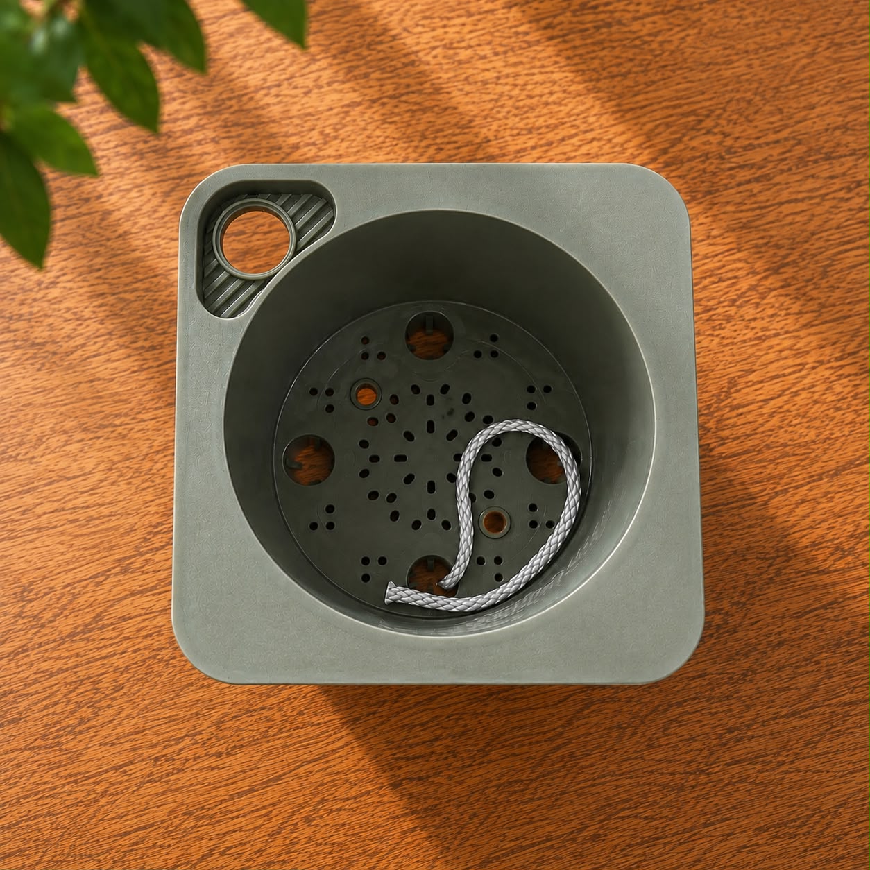 Plexi Automatic Water Absorption Plant Pot (Available in 4 colors)